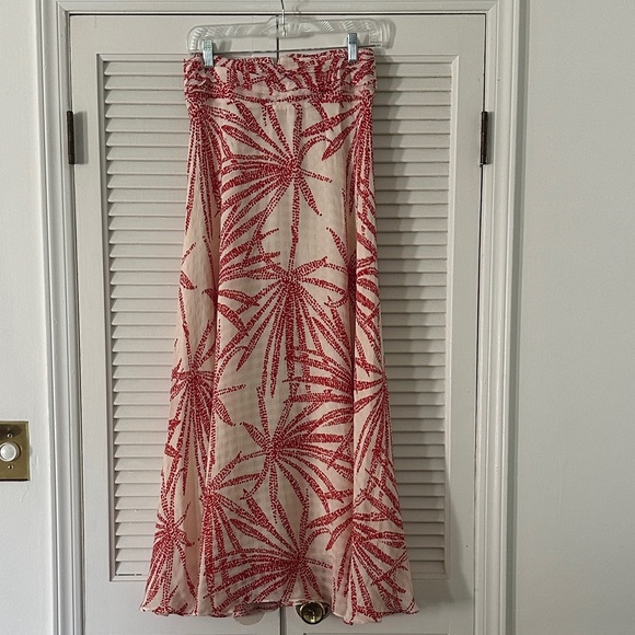 Red and Cream Patterned Women´s Skirt